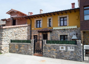 Hotels in Lloroñi
